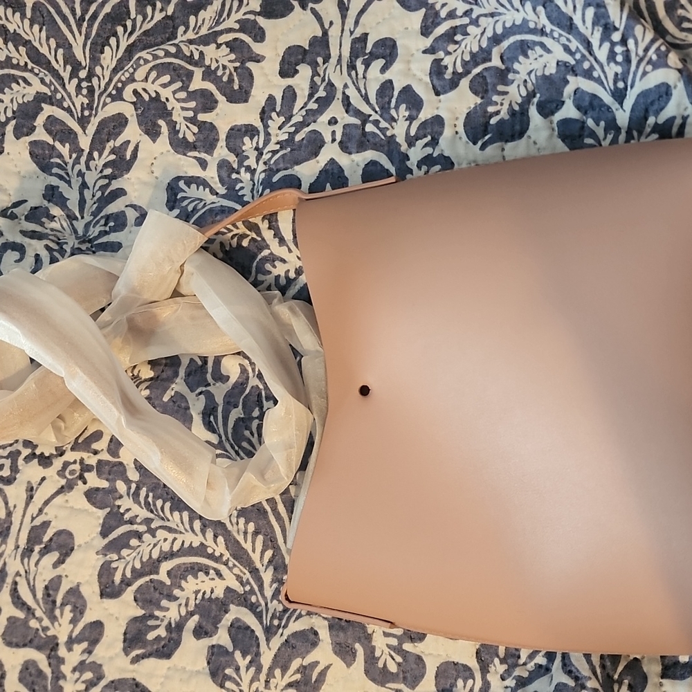 Samara medium shoulder bag
